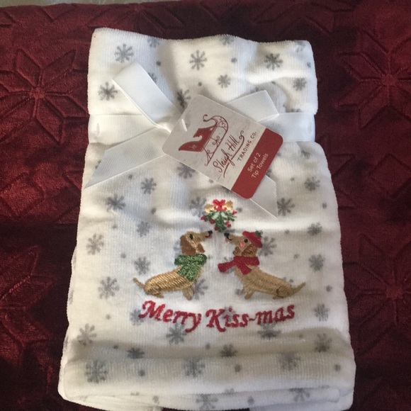 Adorable holiday dachshund finger tip towe… - Picture 1 of 4